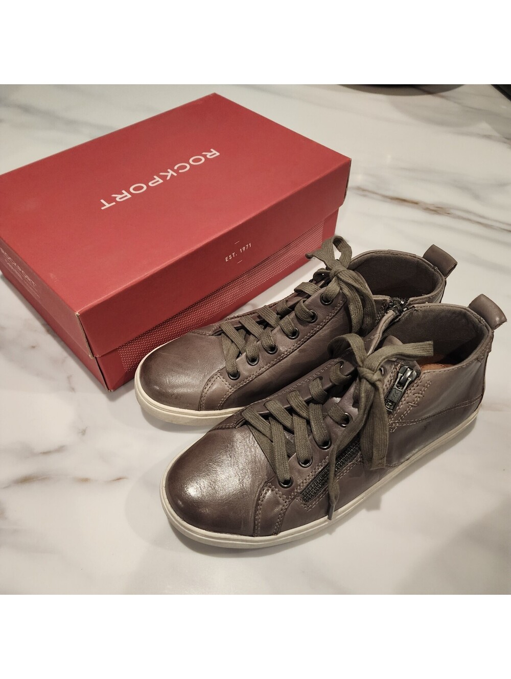 NIB Rockport Women’s Gray Pewter Leather High-Top Sneakers Size 8.5
